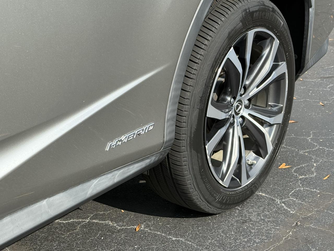 Lexus RX RX 450hL Luxury AWD 2019