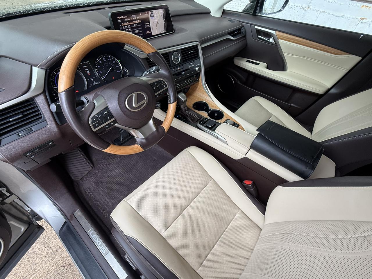 Lexus RX RX 450hL Luxury AWD 2019