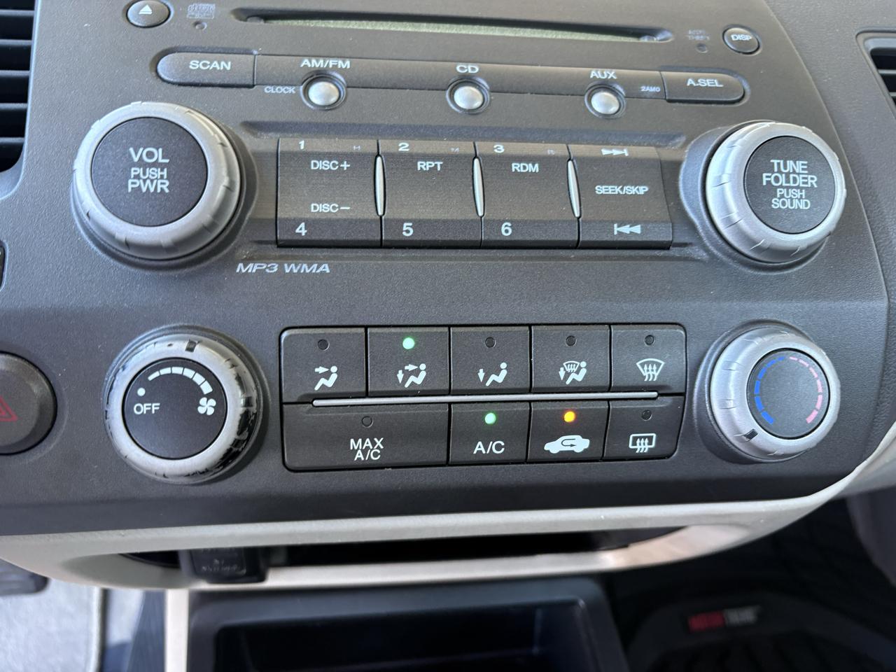 Honda Civic Sdn 4dr Auto LX 2011