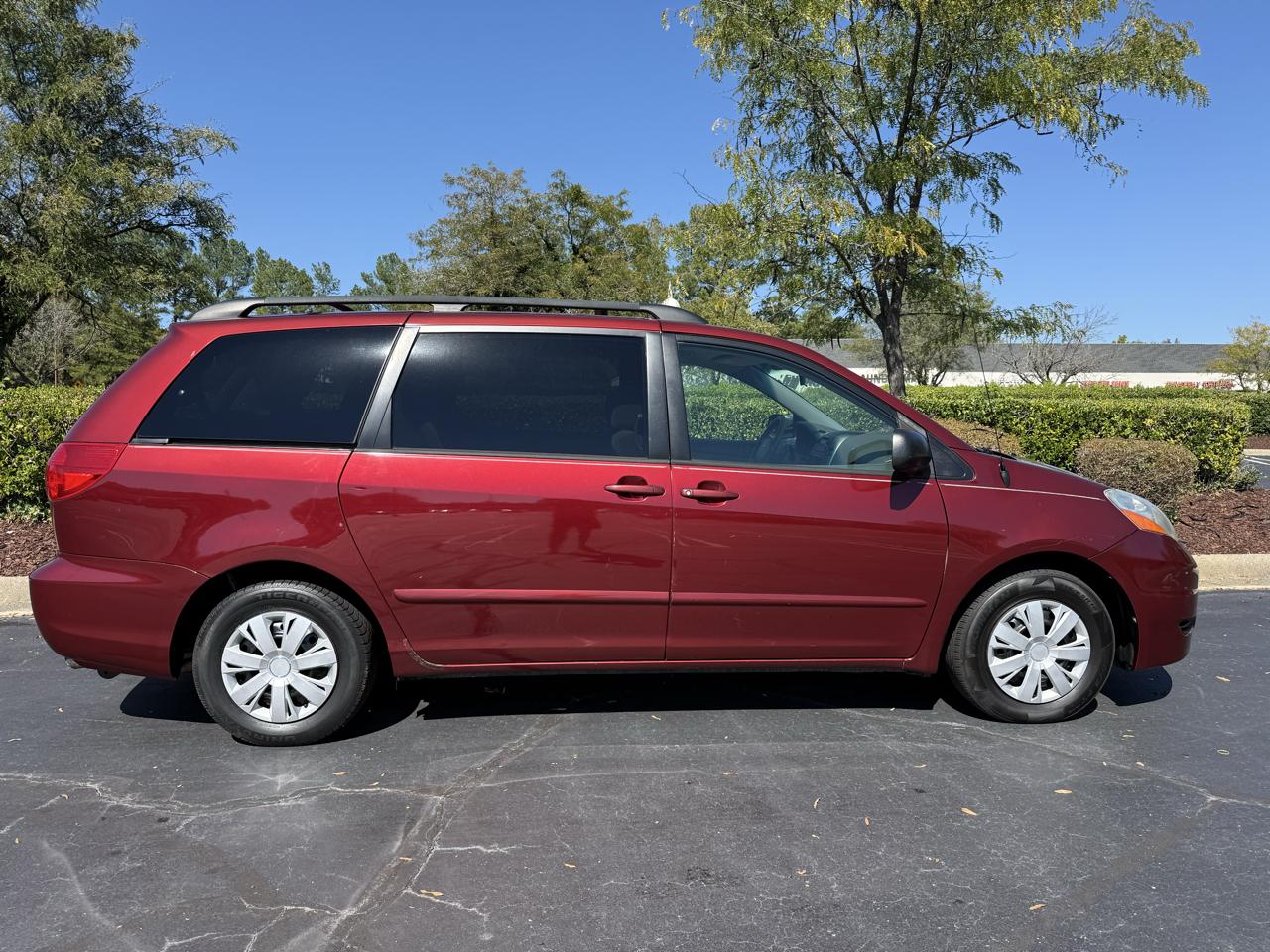 Toyota Sienna 5dr 8-Passenger Van LE FWD (Natl) 2007