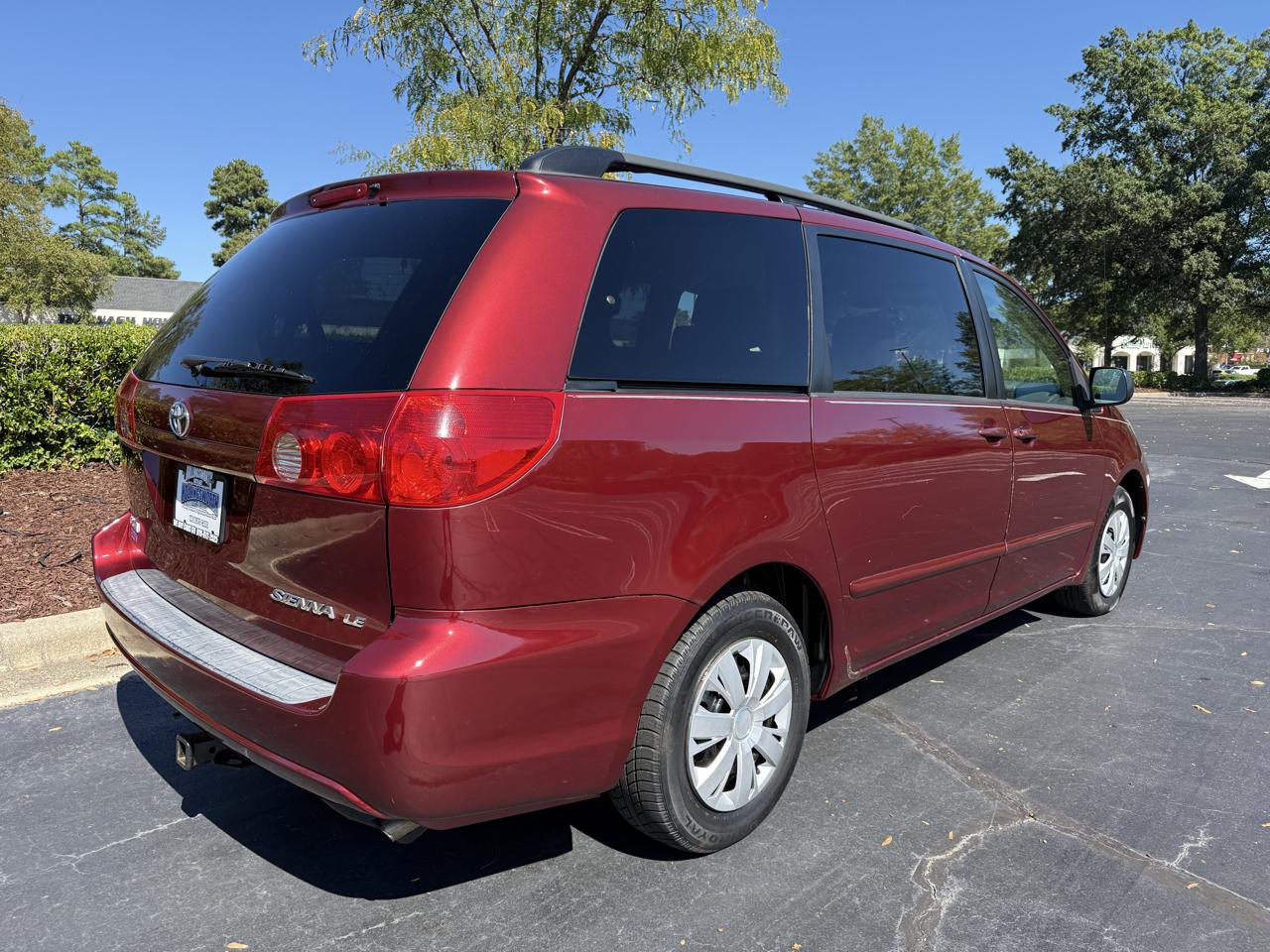 Toyota Sienna 5dr 8-Passenger Van LE FWD (Natl) 2007