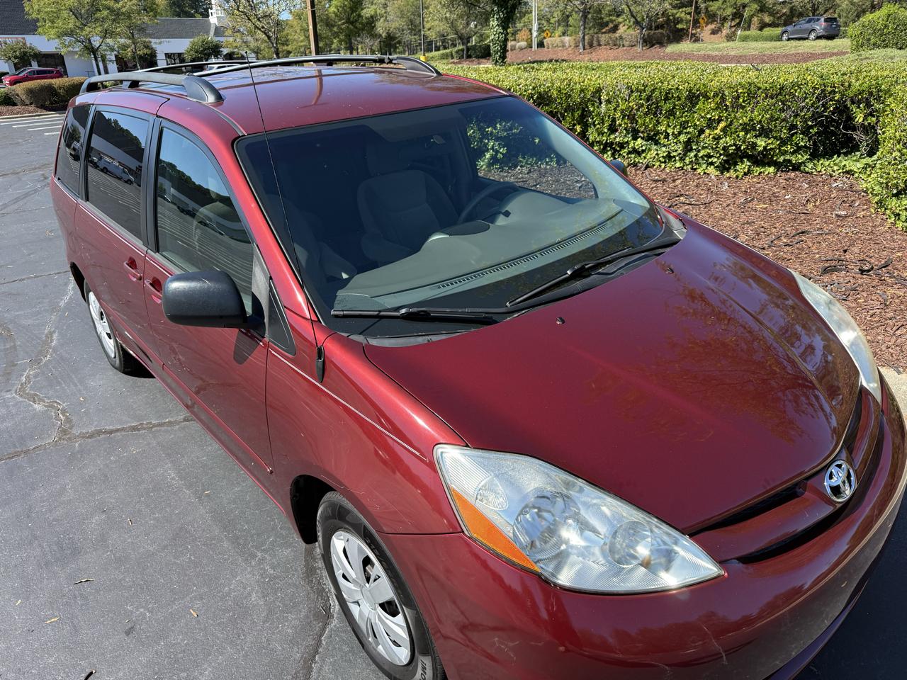 Toyota Sienna 5dr 8-Passenger Van LE FWD (Natl) 2007
