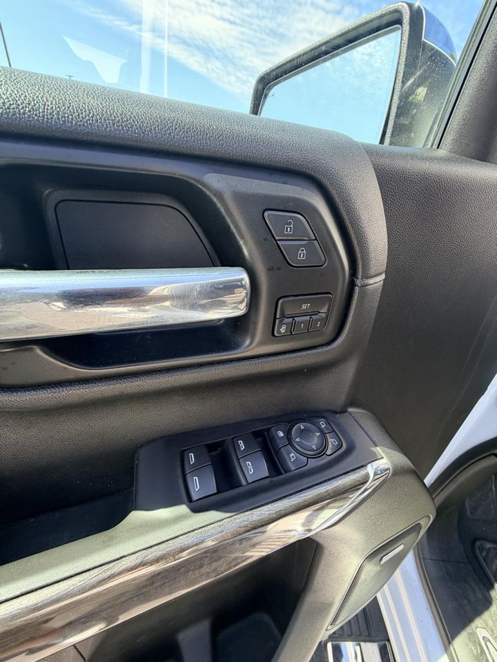 Chevrolet Silverado 1500 4WD Crew Cab 147" LTZ 2021
