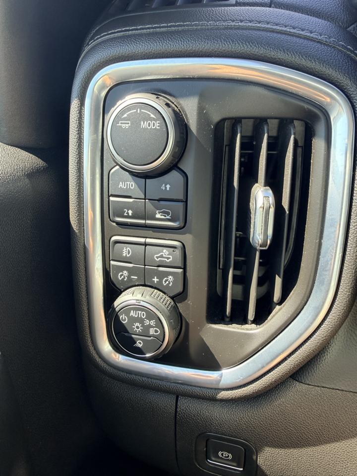 Chevrolet Silverado 1500 4WD Crew Cab 147" LTZ 2021