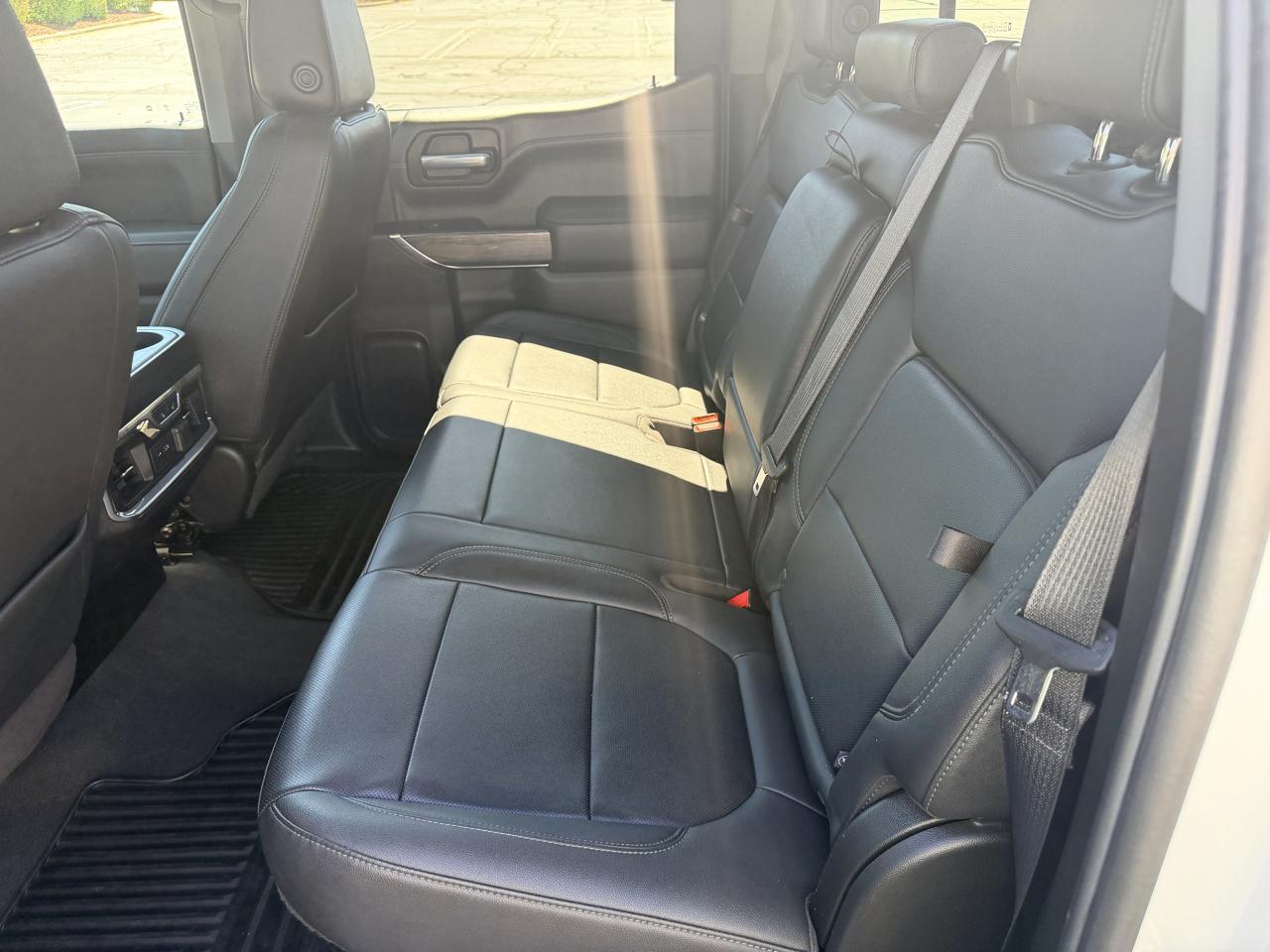 Chevrolet Silverado 1500 4WD Crew Cab 147" LTZ 2021