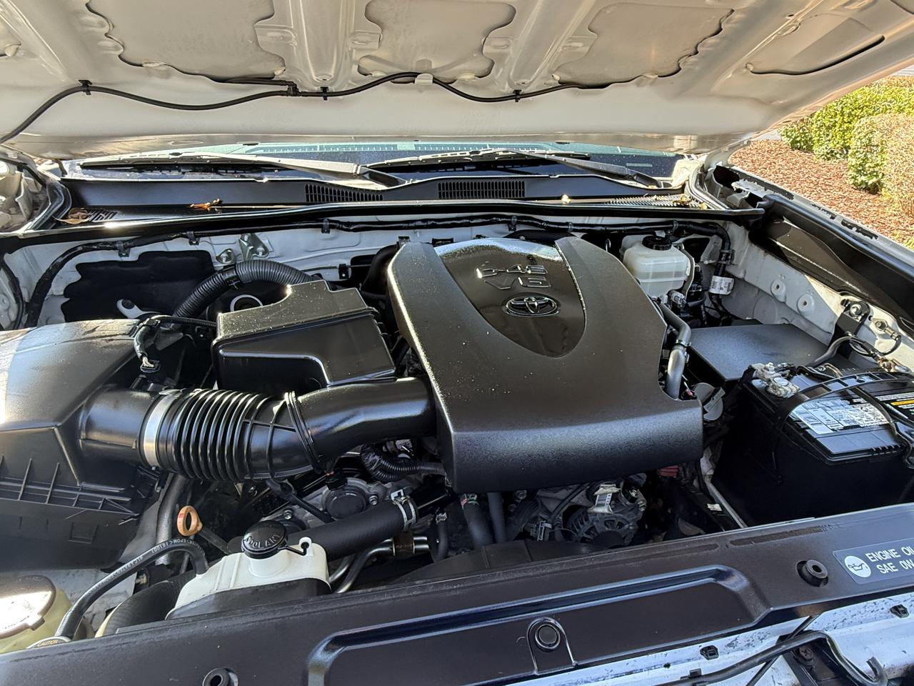 Toyota Tacoma 4WD Double Cab LB V6 AT TRD Off Road (Natl) 2017