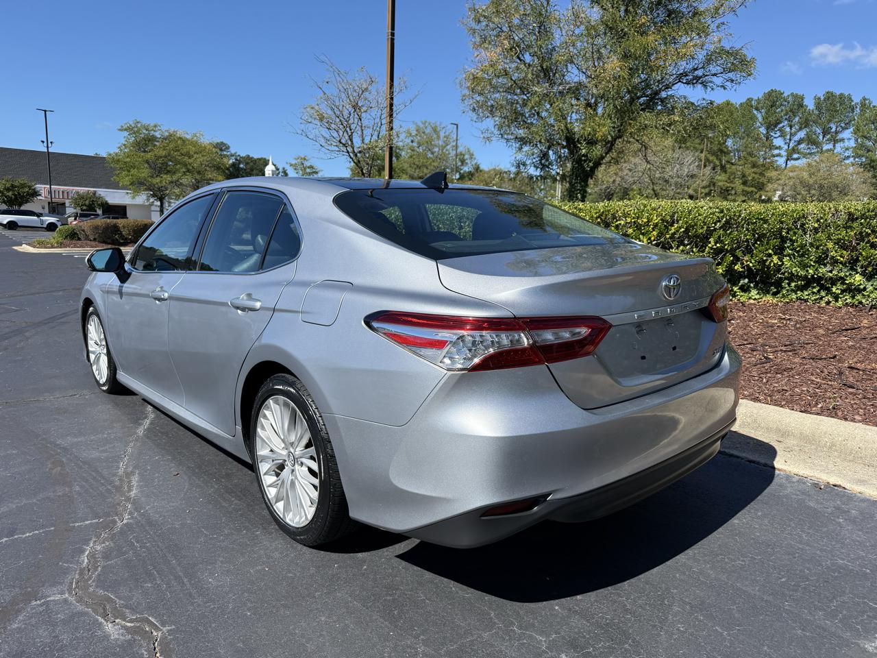 Toyota Camry XLE Auto (Natl) 2019