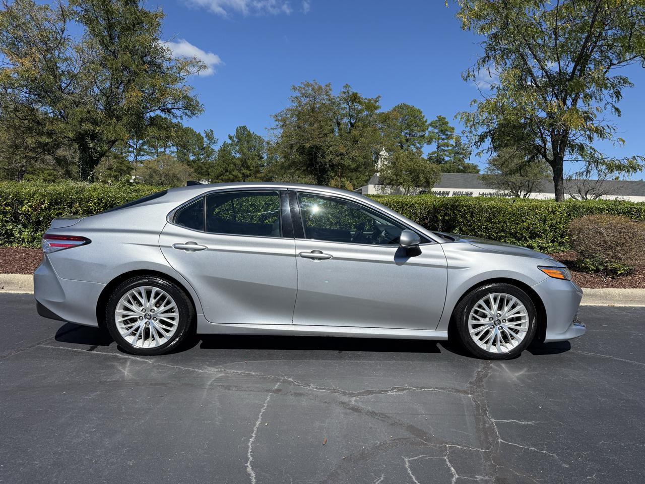 Toyota Camry XLE Auto (Natl) 2019