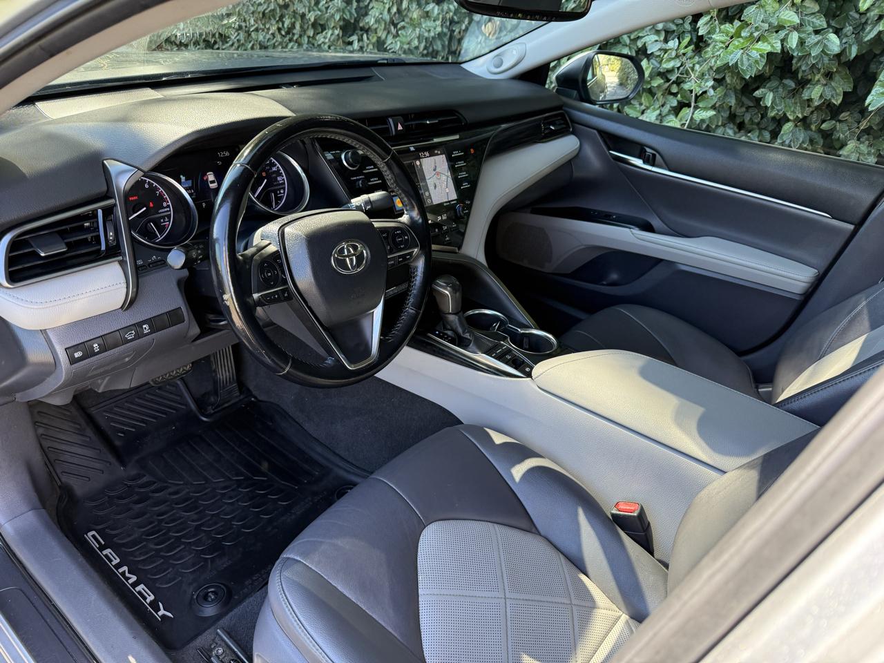 Toyota Camry XLE Auto (Natl) 2019