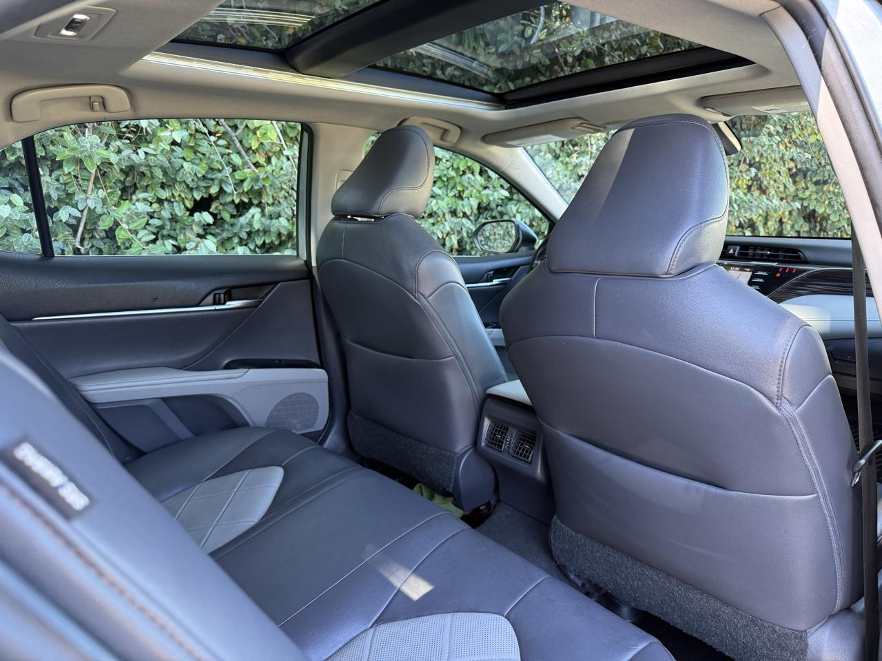 Toyota Camry XLE Auto (Natl) 2019