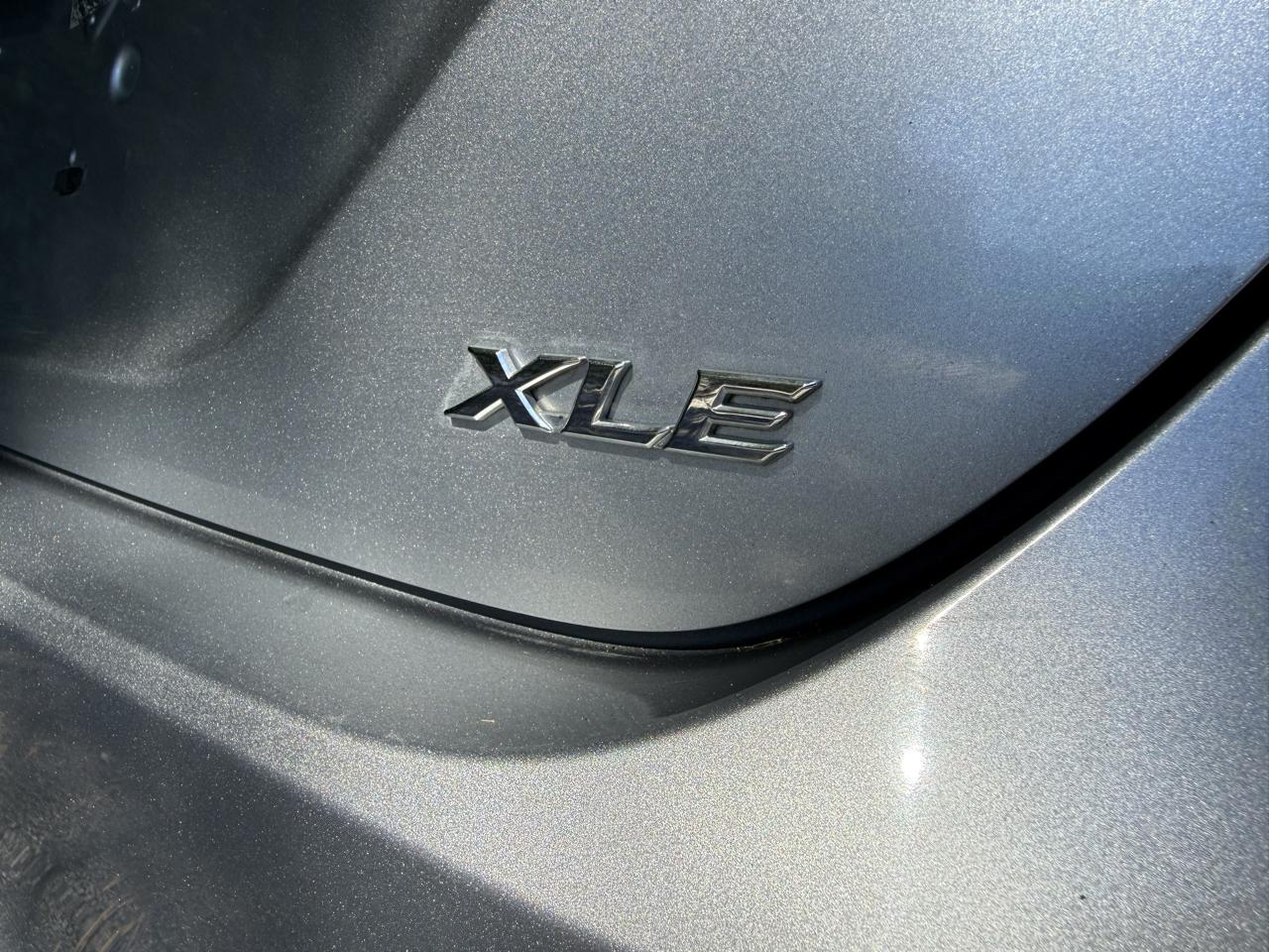 Toyota Camry XLE Auto (Natl) 2019