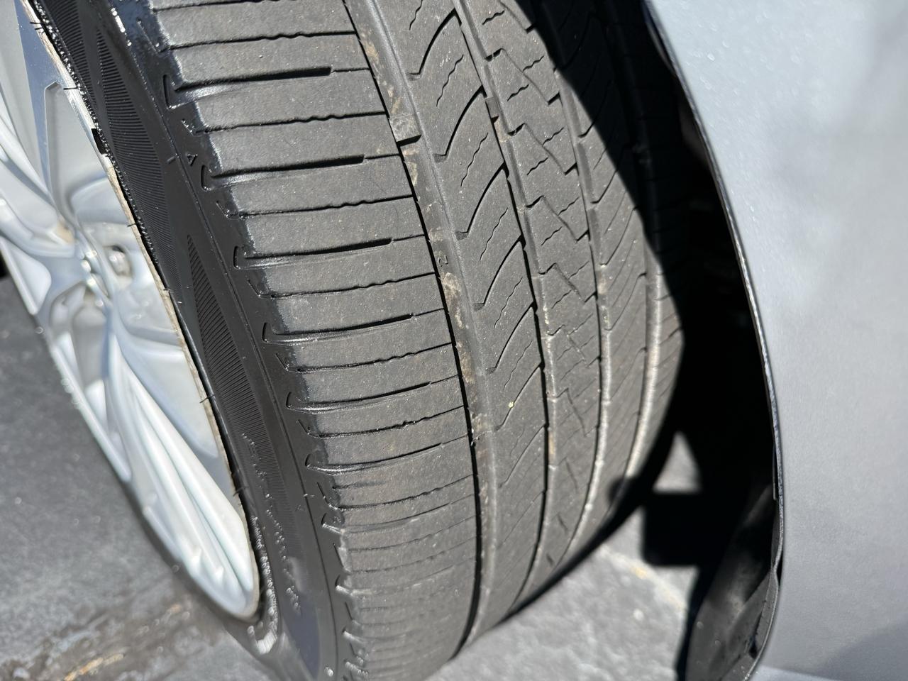 Toyota Camry XLE Auto (Natl) 2019