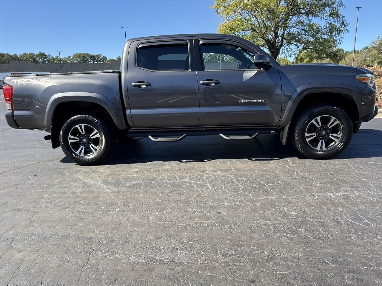Toyota Tacoma 4WD Double Cab V6 MT TRD Off Road (Natl) 2016