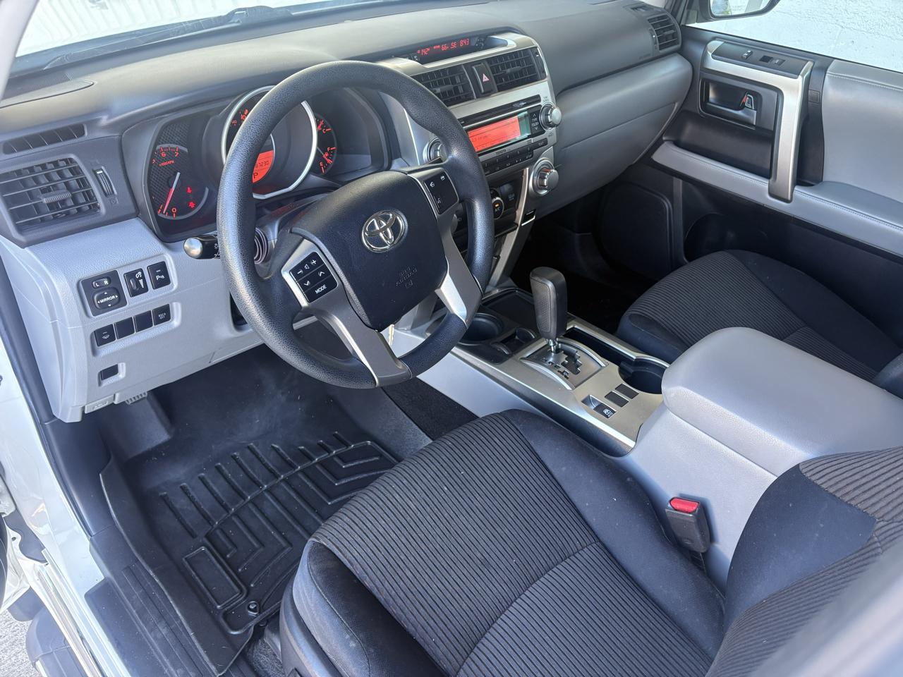 Toyota 4Runner SR5 V6 2012