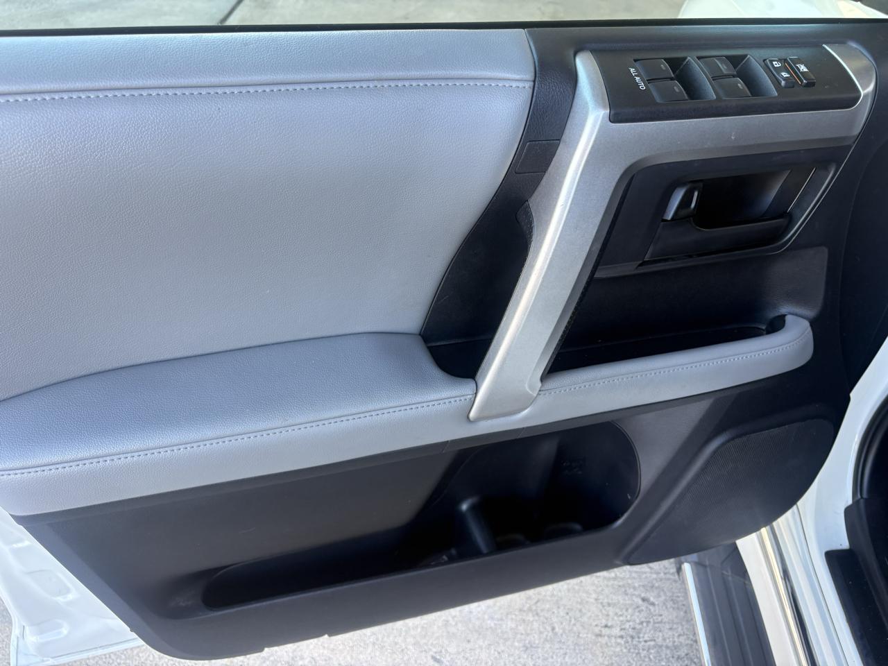 Toyota 4Runner SR5 V6 2012