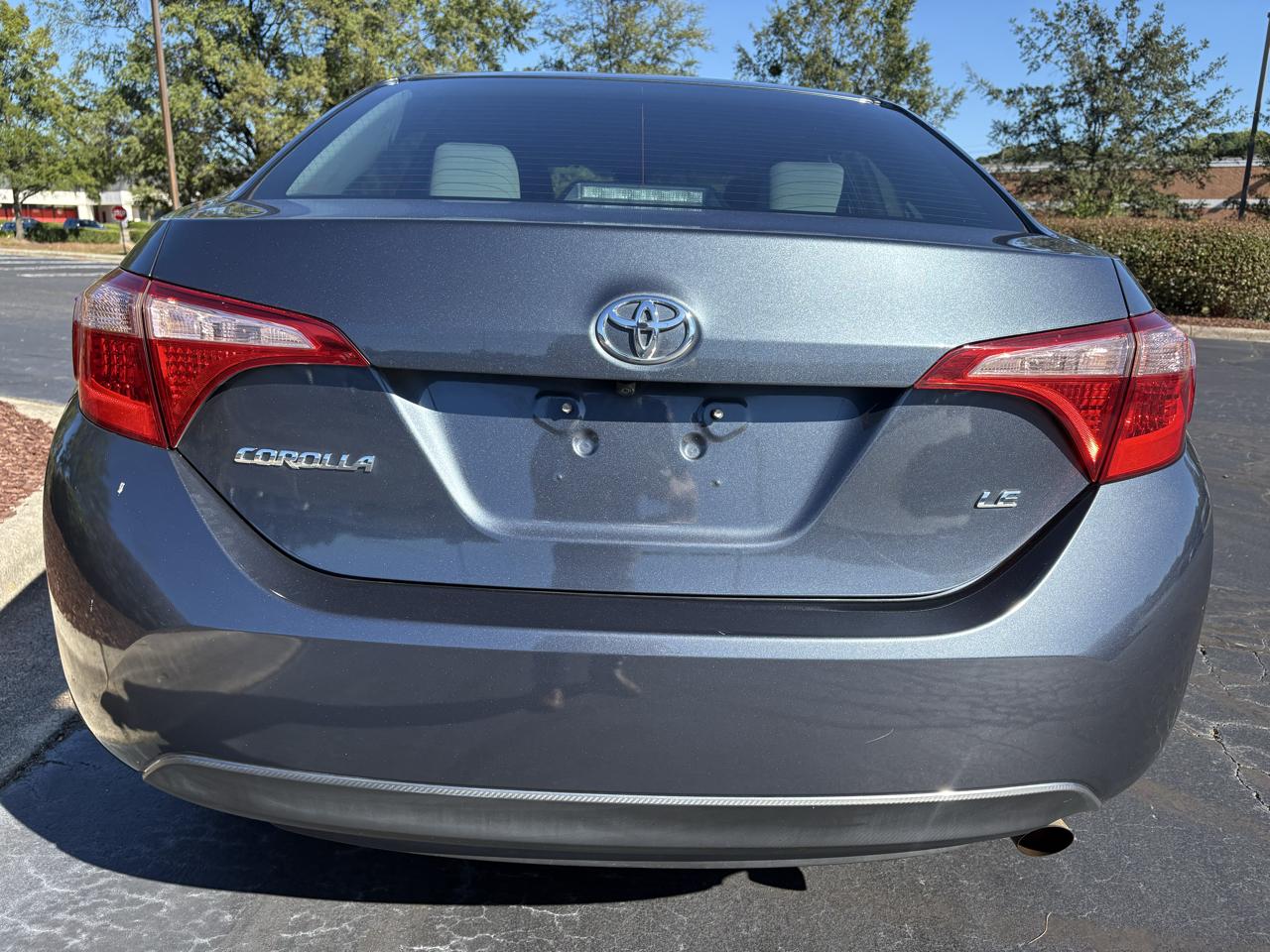 Toyota Corolla 4dr Sdn Auto LE (Natl) 2019