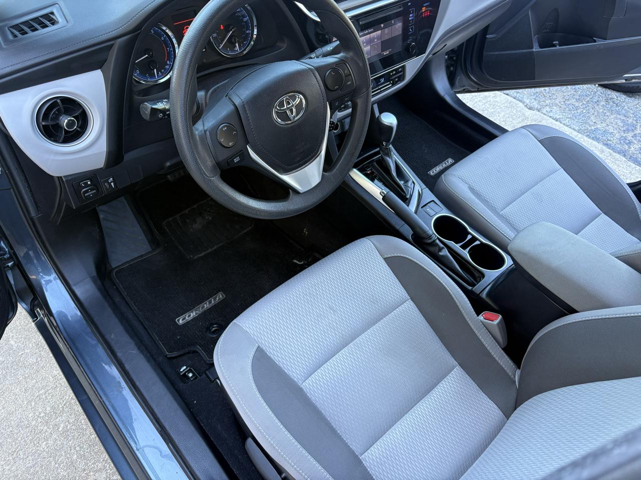 Toyota Corolla 4dr Sdn Auto LE (Natl) 2019