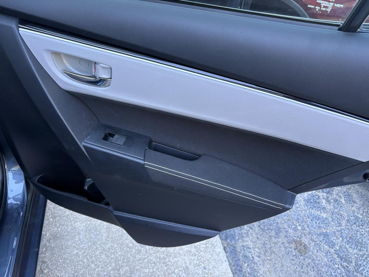 Toyota Corolla 4dr Sdn Auto LE (Natl) 2019