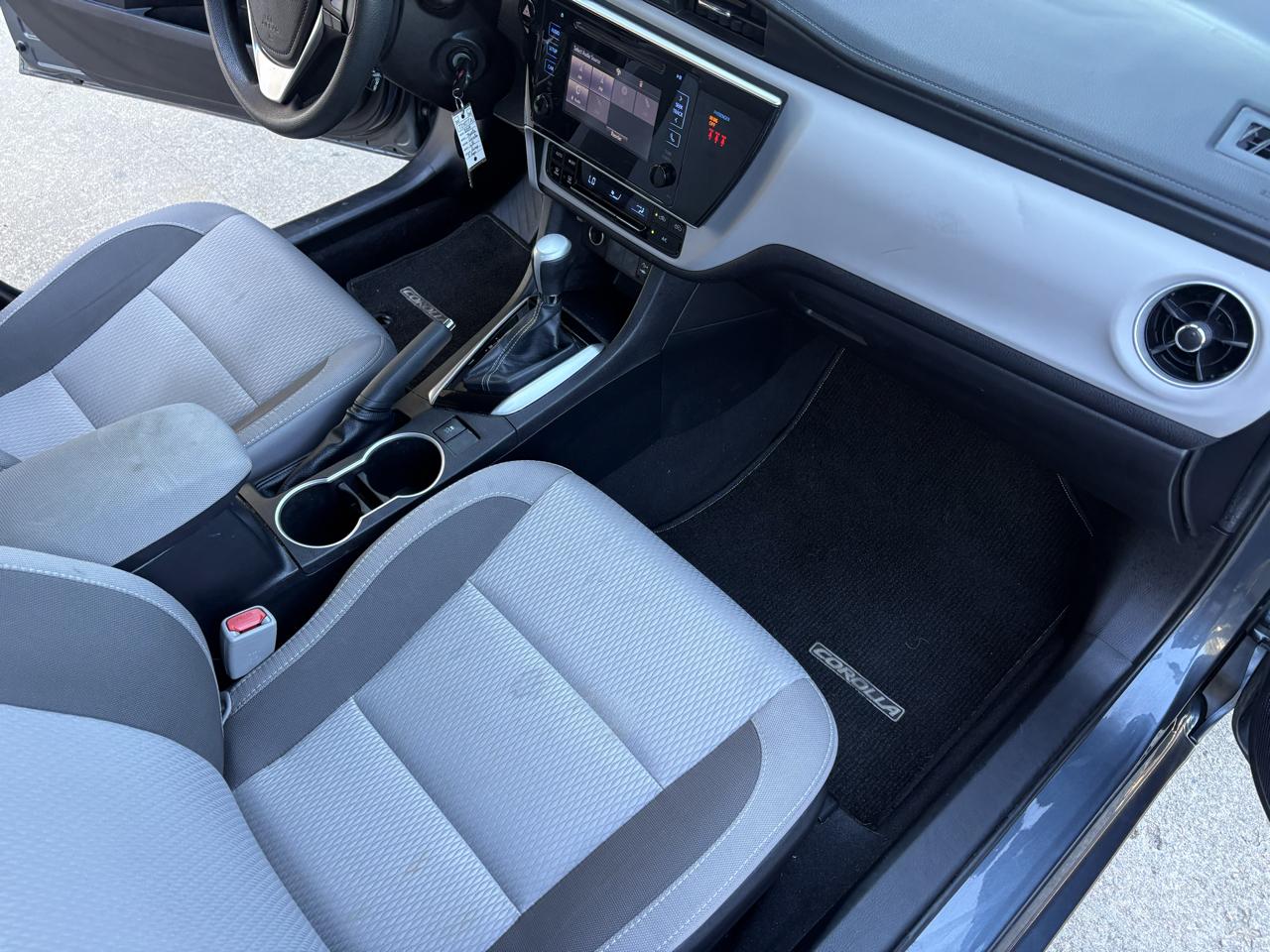 Toyota Corolla 4dr Sdn Auto LE (Natl) 2019
