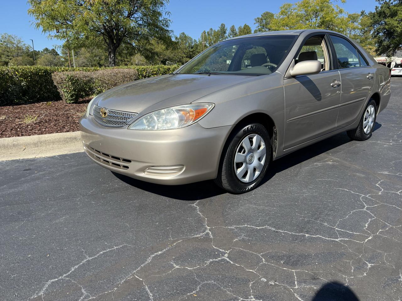 Toyota Camry 4dr Sdn XLE Auto (Natl) 2003