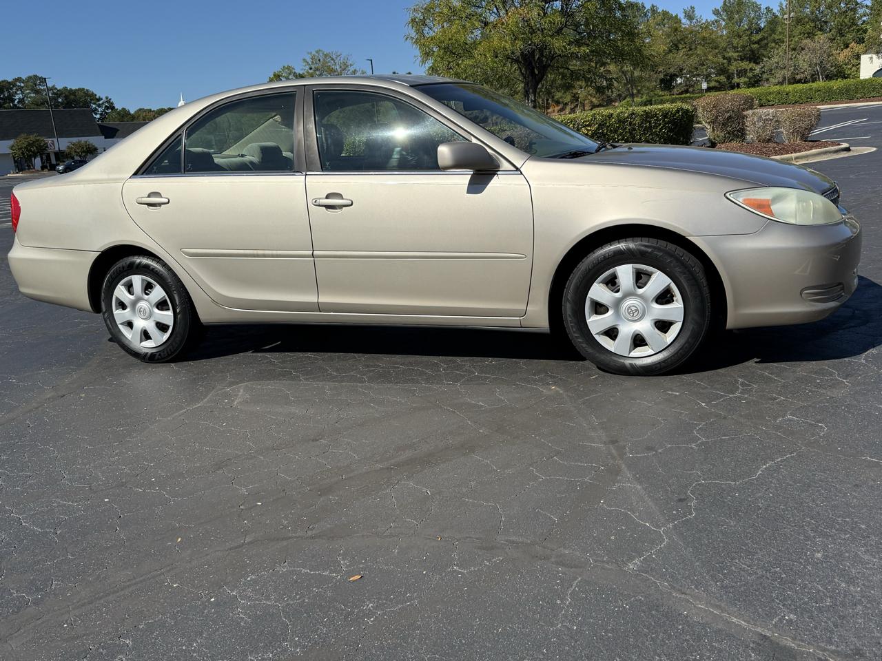 Toyota Camry 4dr Sdn XLE Auto (Natl) 2003