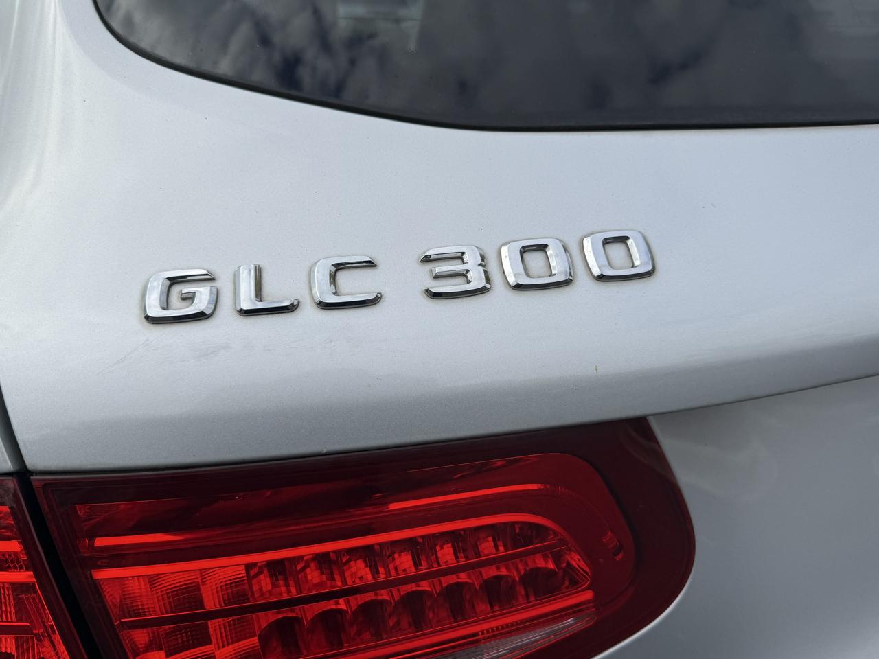 Mercedes-Benz GLC RWD 4dr GLC 300 2016