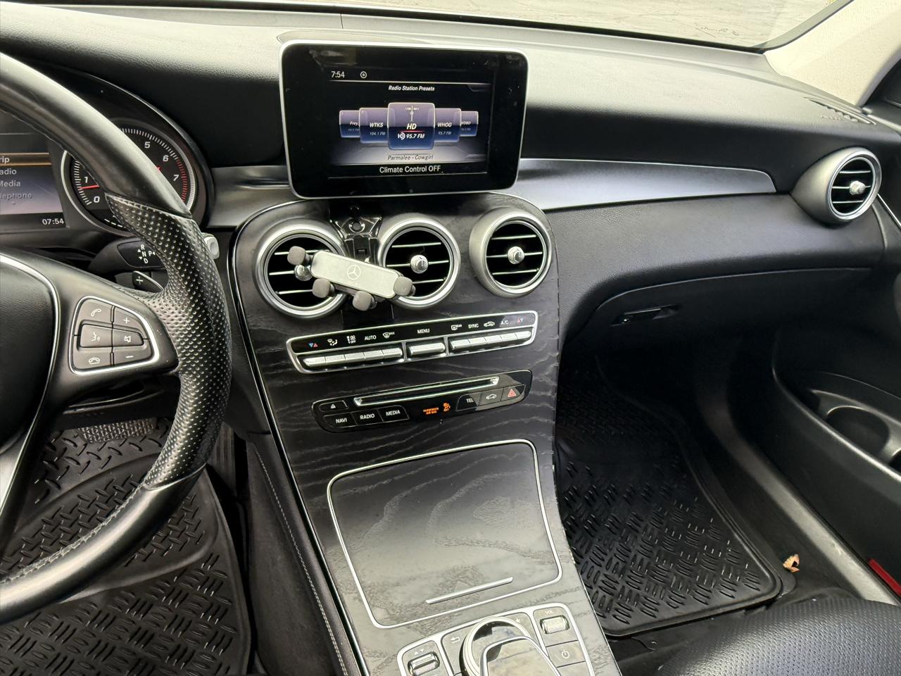 Mercedes-Benz GLC RWD 4dr GLC 300 2016