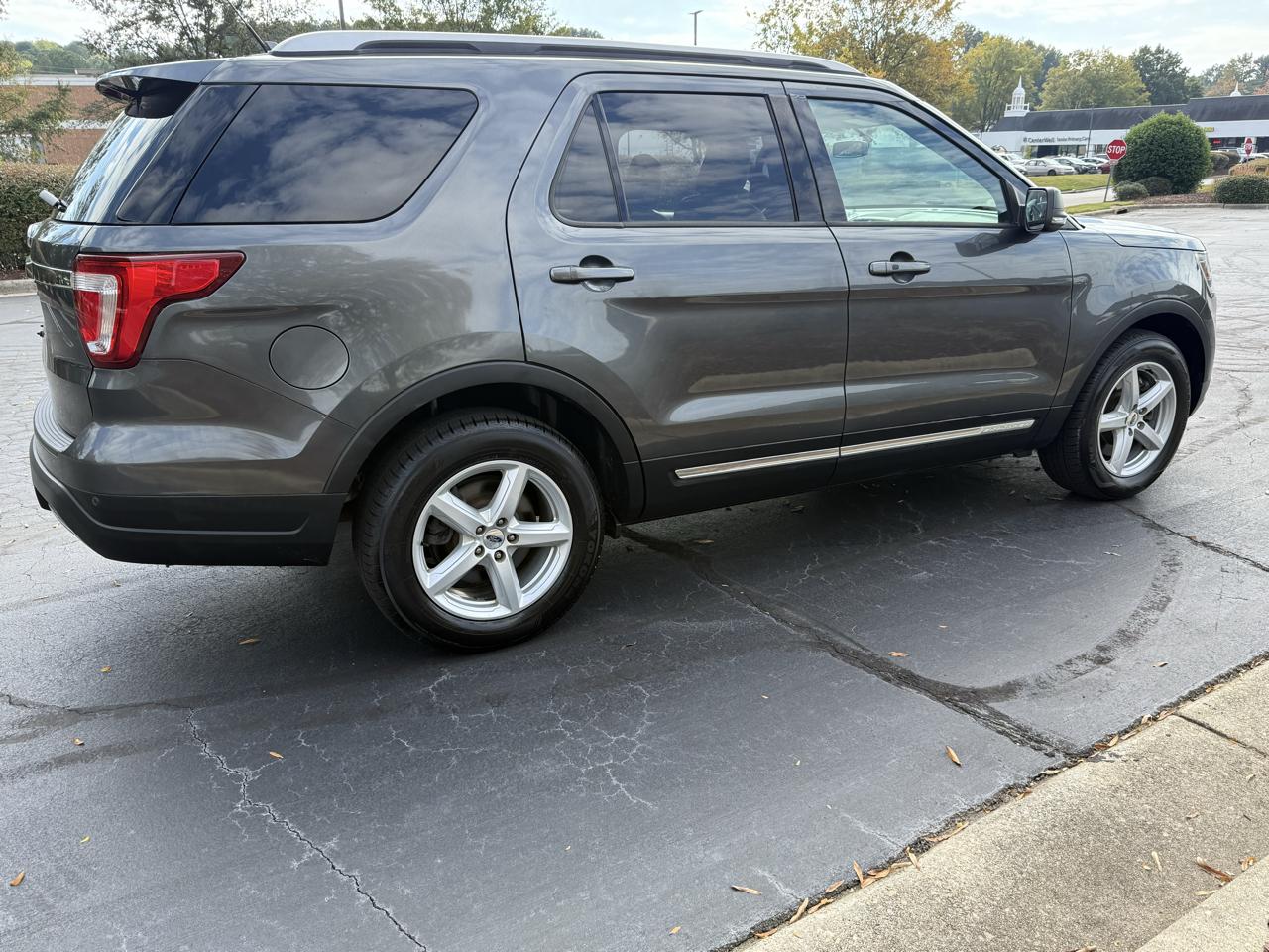 Ford Explorer 2WD 4dr V6 XLT 2019