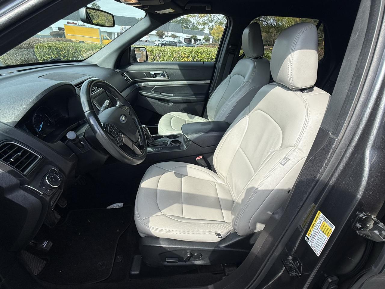 Ford Explorer 2WD 4dr V6 XLT 2019