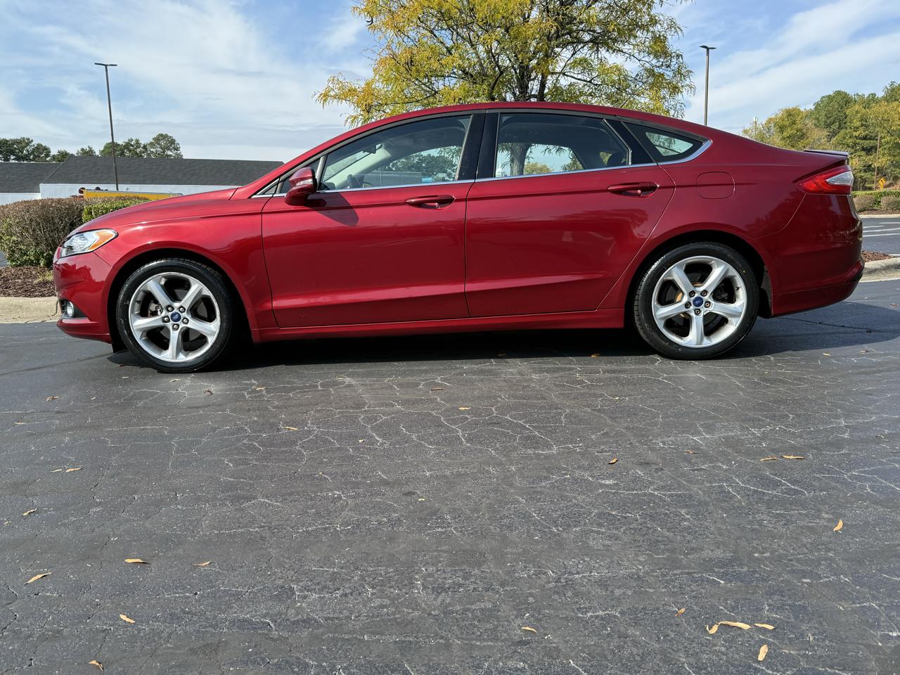Ford Fusion 4dr Sdn SE FWD 2016