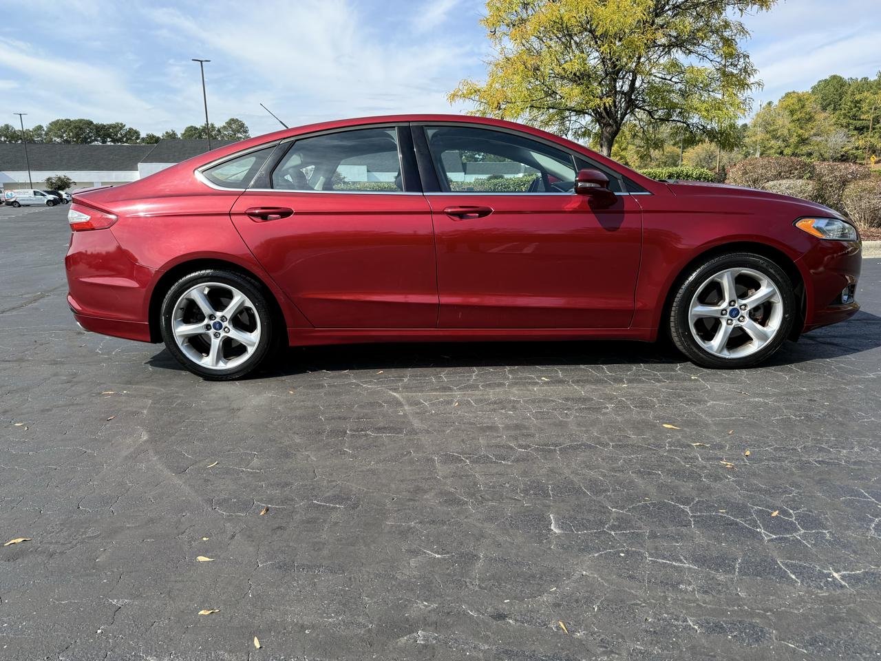 Ford Fusion 4dr Sdn SE FWD 2016