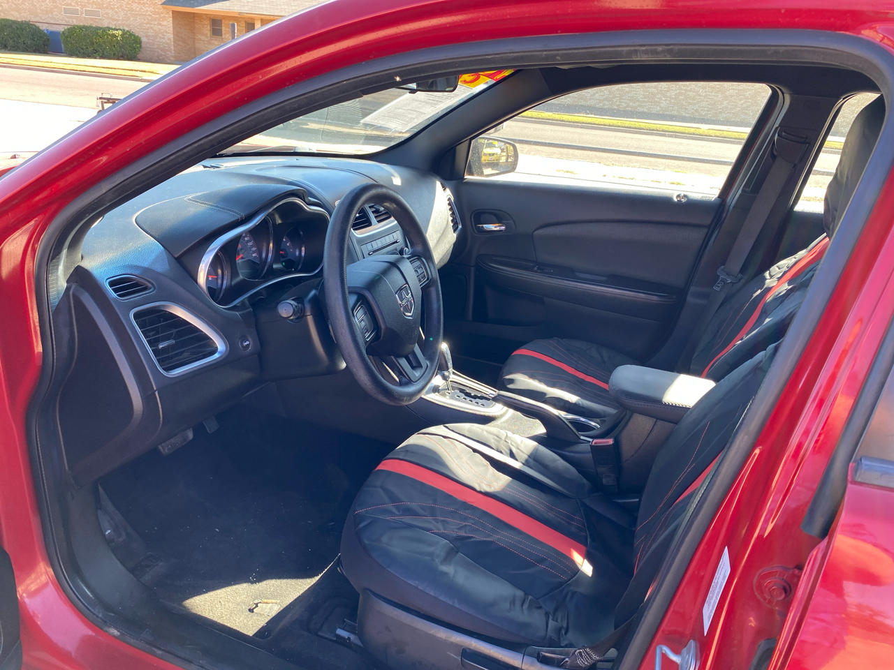 Dodge Avenger 4dr Sdn SE 2013 Dodge Avenger 4dr Sdn SE 2013