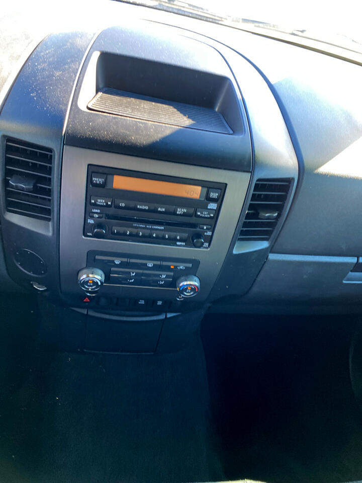 Nissan Titan 2WD Crew Cab SWB SE 2010