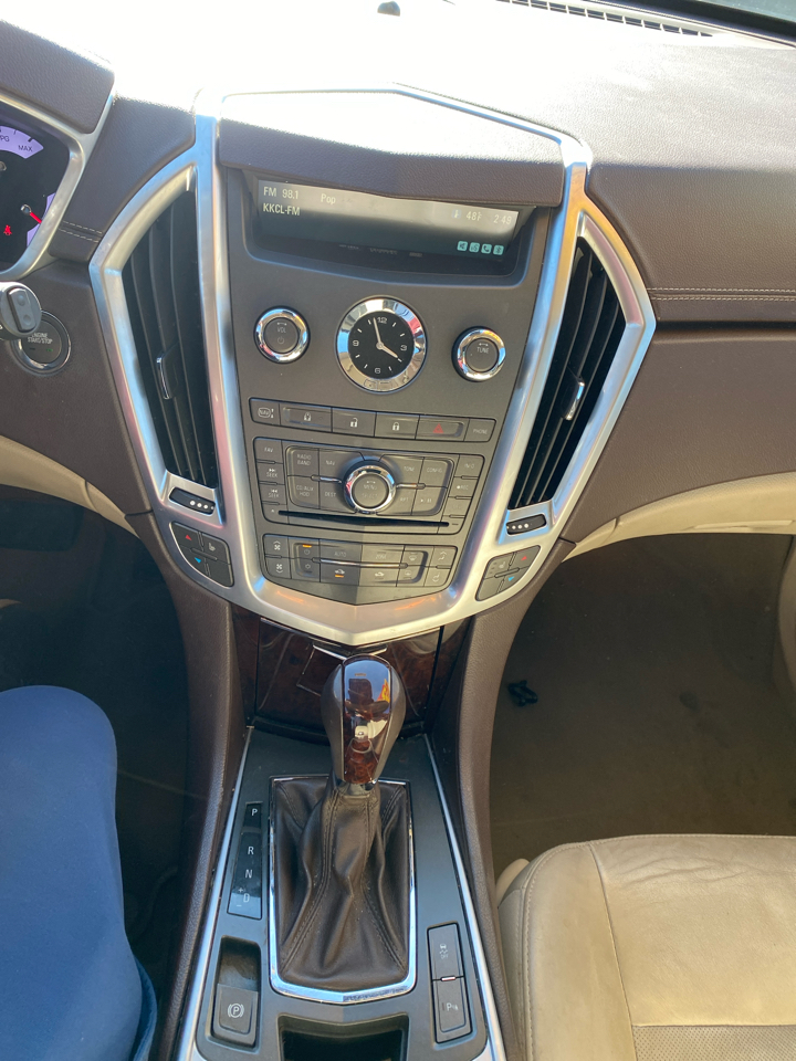 Cadillac SRX FWD 4dr Luxury Collection 2010