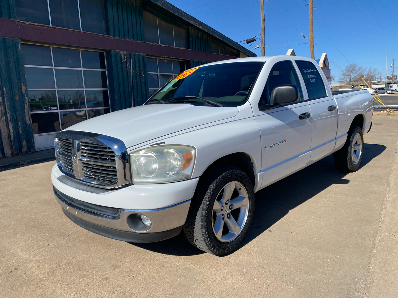 Dodge Ram 1500 2WD Quad Cab 140.5" SLT 2007