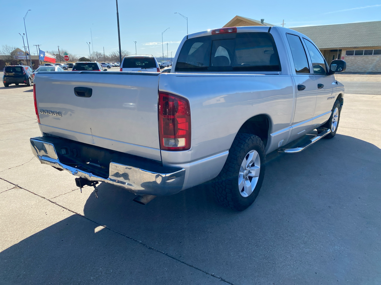 Dodge Ram 1500 4dr Quad Cab 140.5" WB SLT 2003
