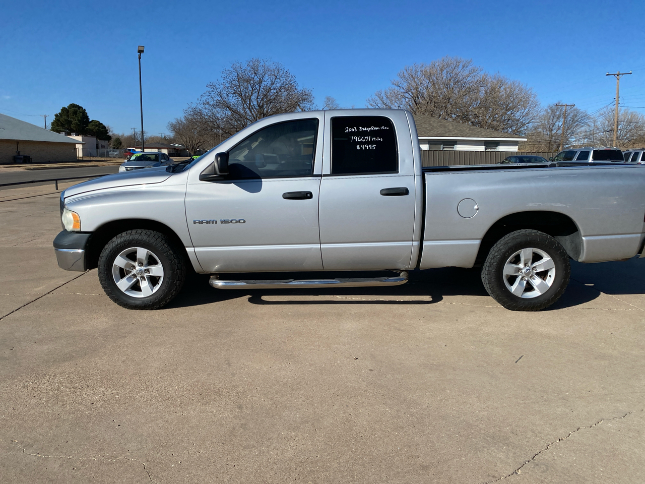 Dodge Ram 1500 4dr Quad Cab 140.5" WB SLT 2003