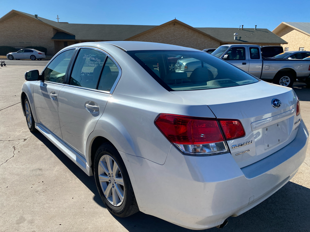 Subaru Legacy 4dr Sdn H4 Auto 2.5i Prem All-Wthr/HK Aud 2010