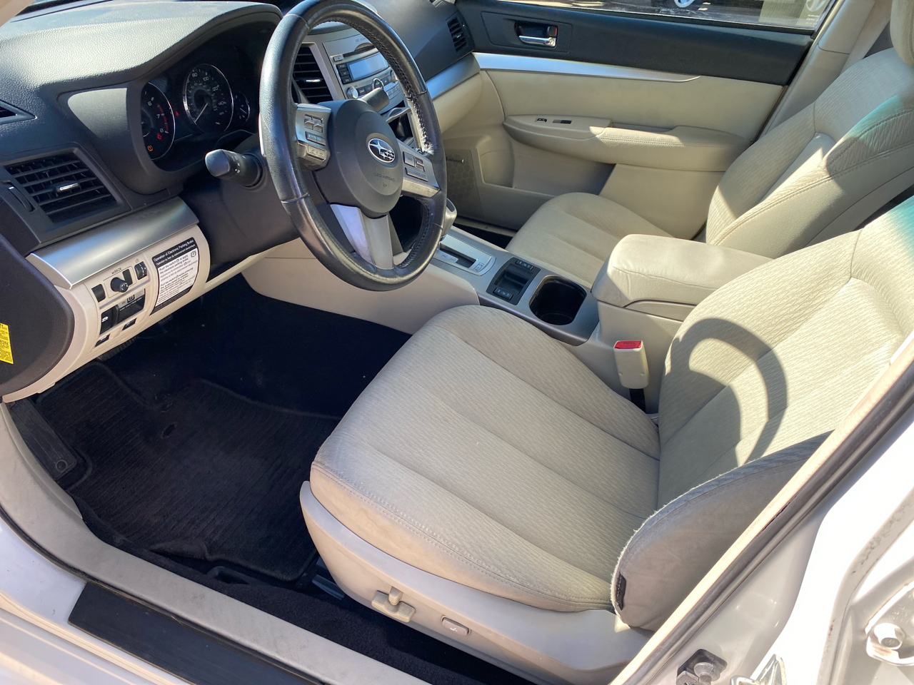 Subaru Legacy 4dr Sdn H4 Auto 2.5i Prem All-Wthr/HK Aud 2010