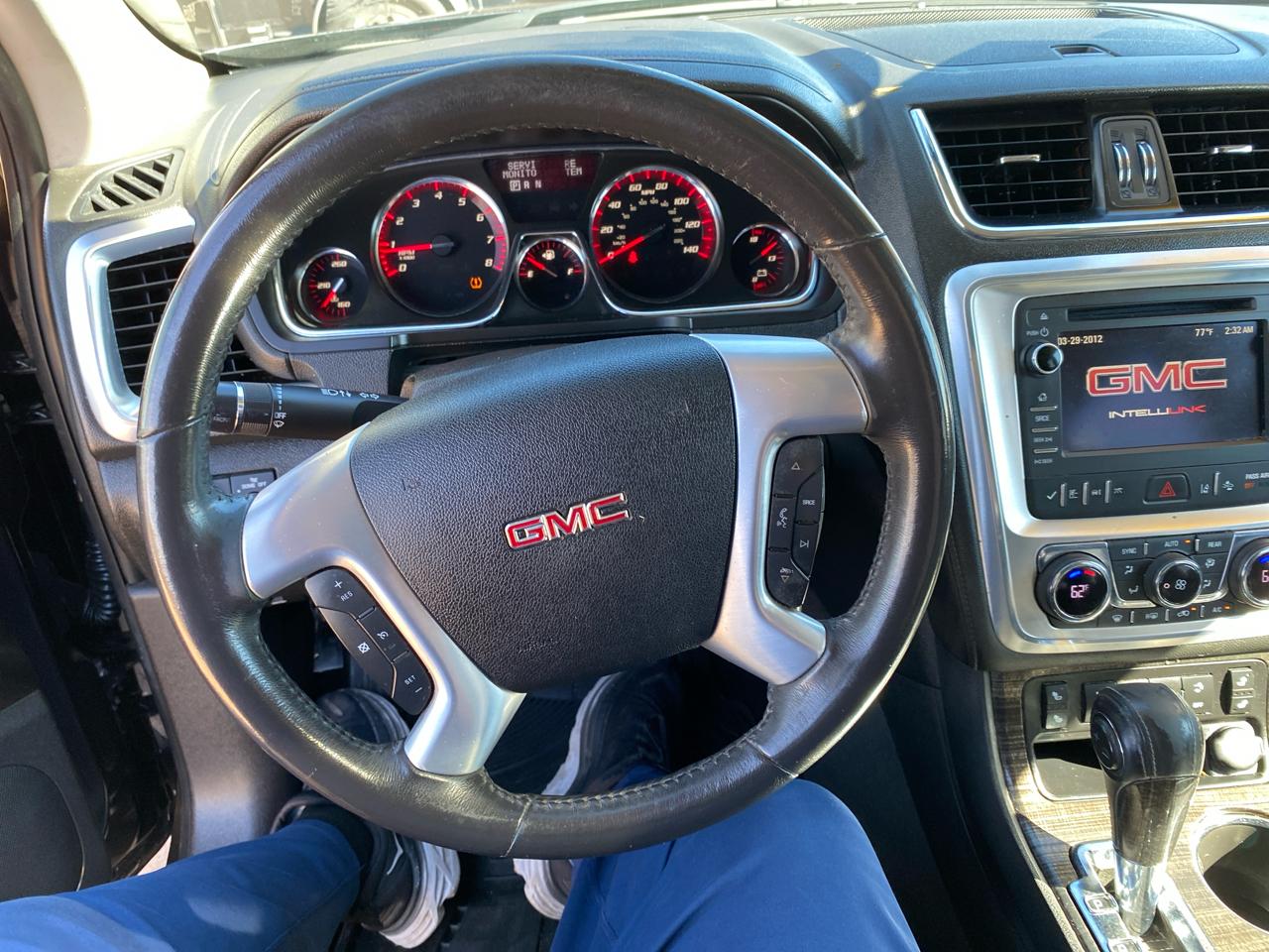 GMC Acadia FWD 4dr SLT w/SLT-1 2015