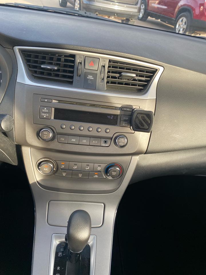 Nissan Sentra 4dr Sdn I4 CVT S 2013