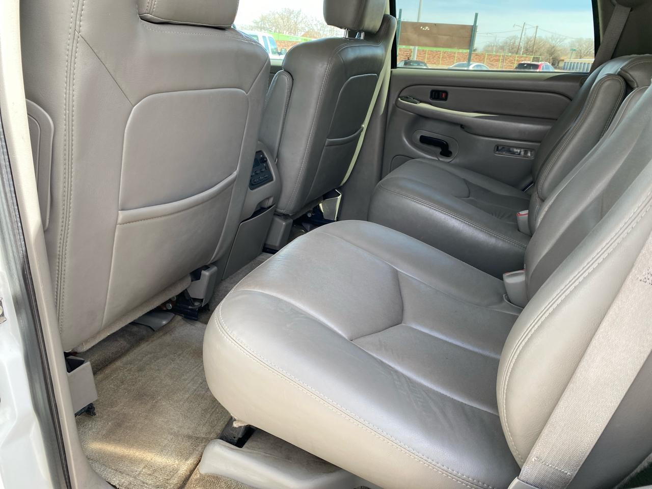 Chevrolet Tahoe 4dr 1500 LT 2004