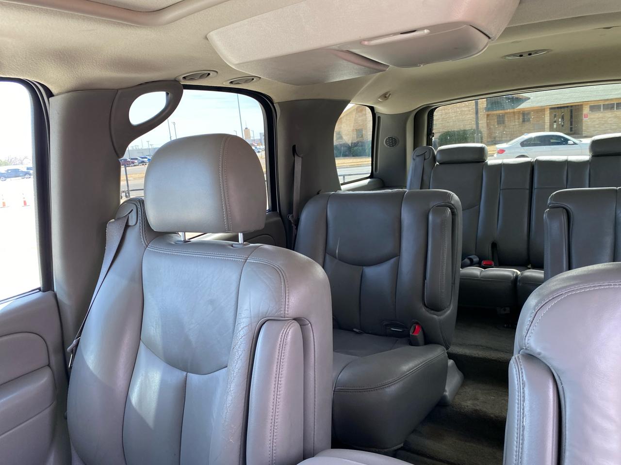 Chevrolet Tahoe 4dr 1500 LT 2004