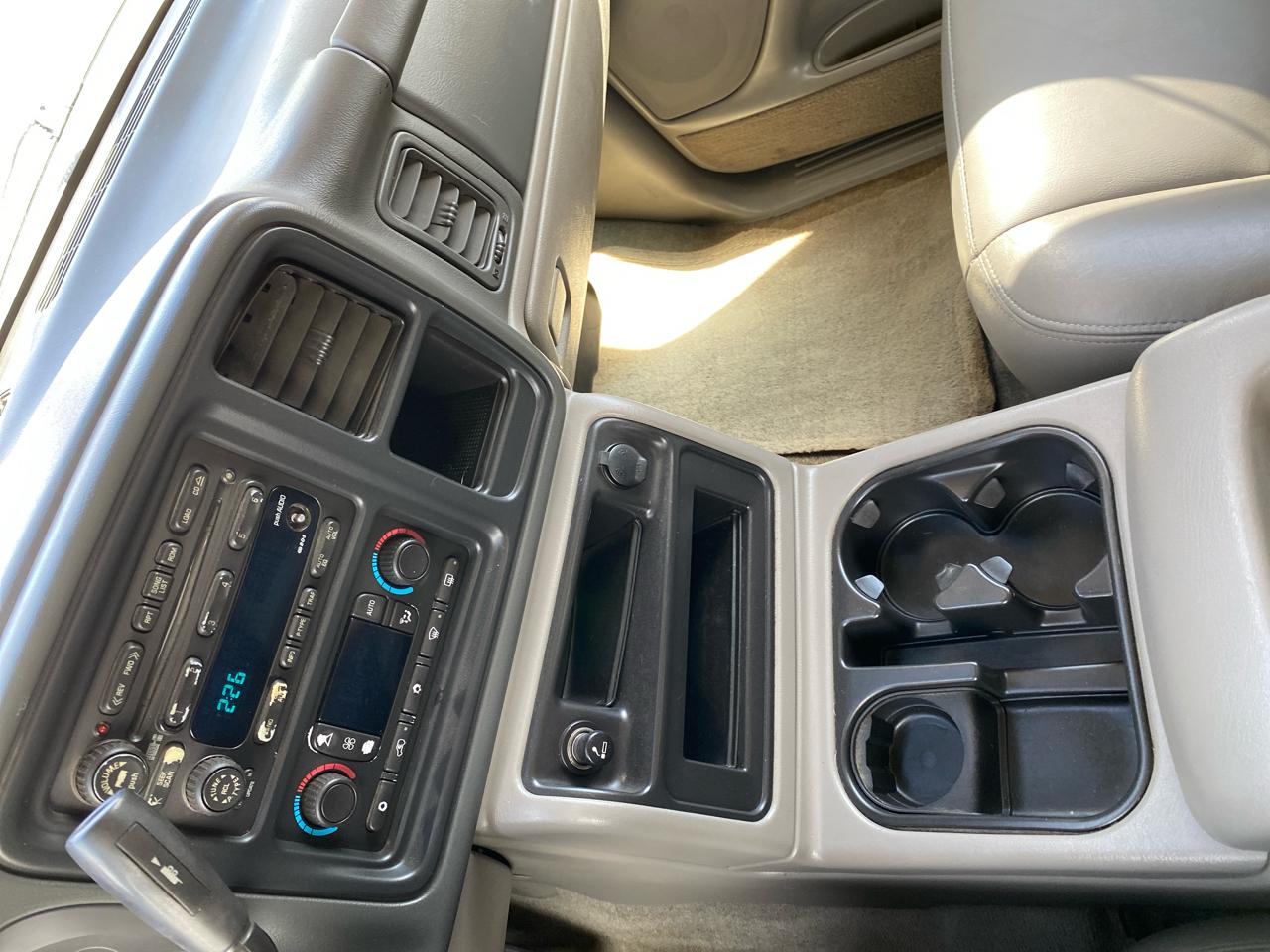 Chevrolet Tahoe 4dr 1500 LT 2004