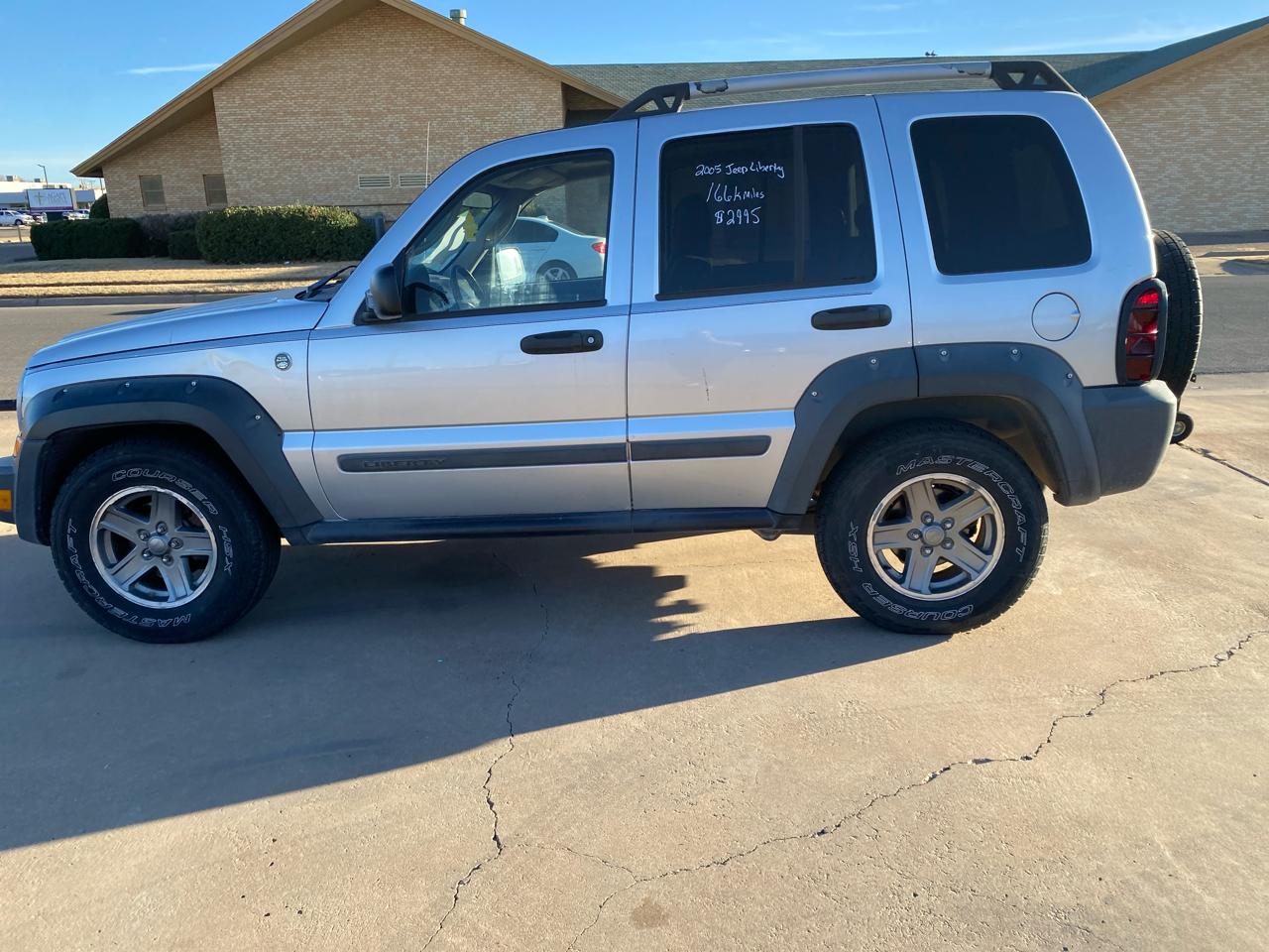 Jeep Liberty 4dr Renegade 4WD 2005