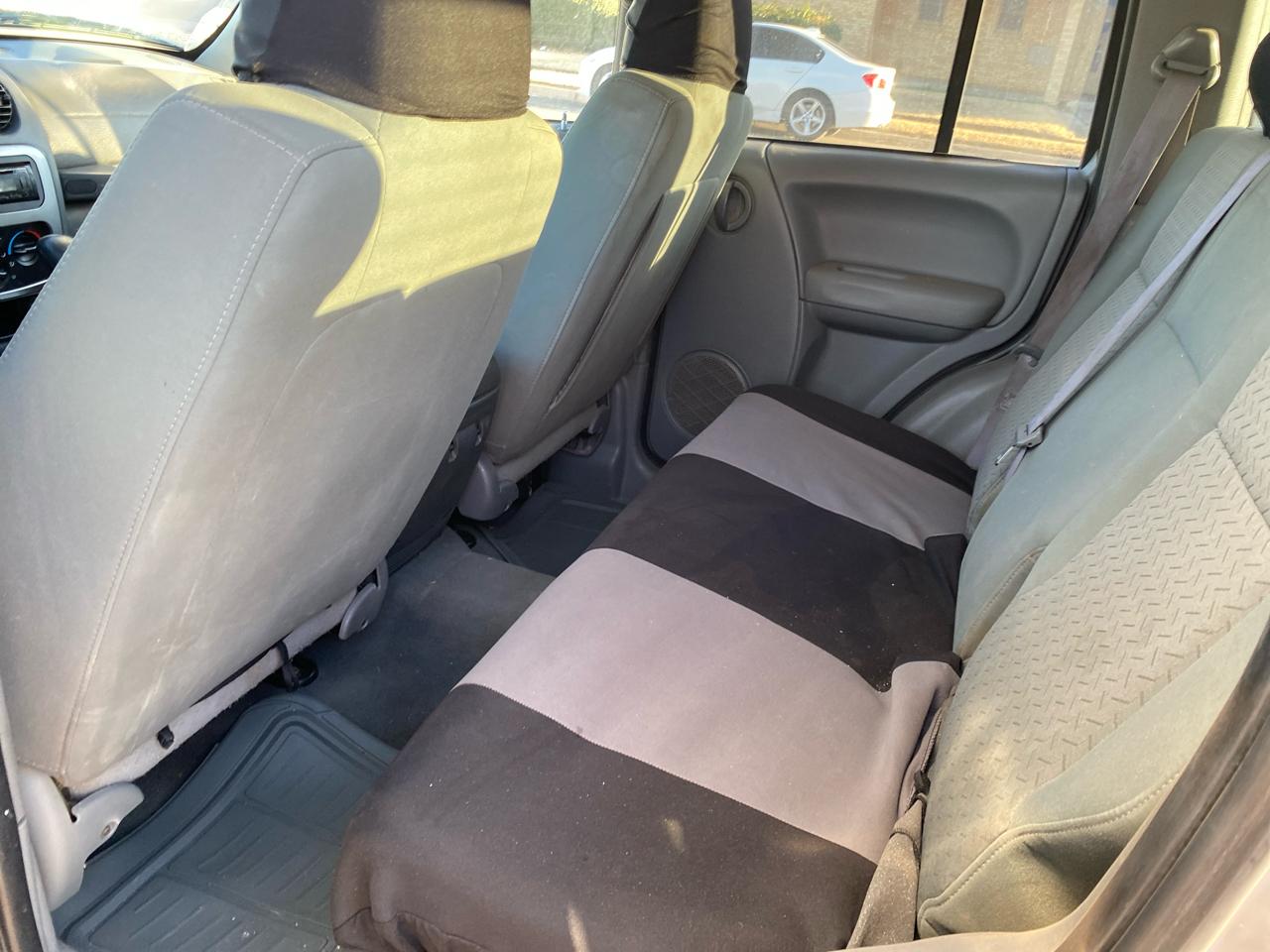 Jeep Liberty 4dr Renegade 4WD 2005