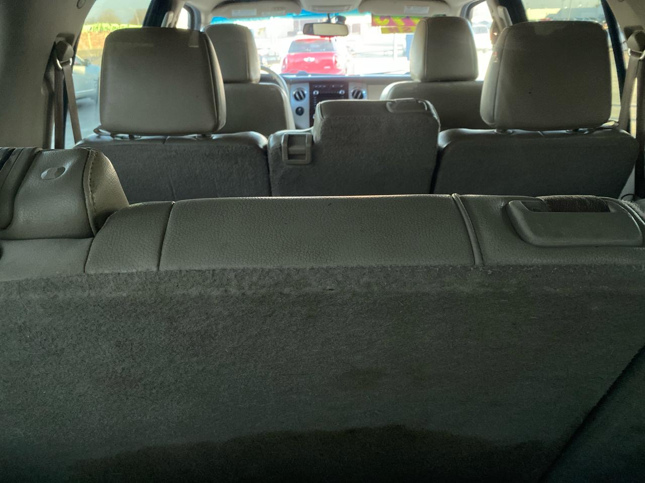 Ford Expedition 4WD 4dr King Ranch 2011