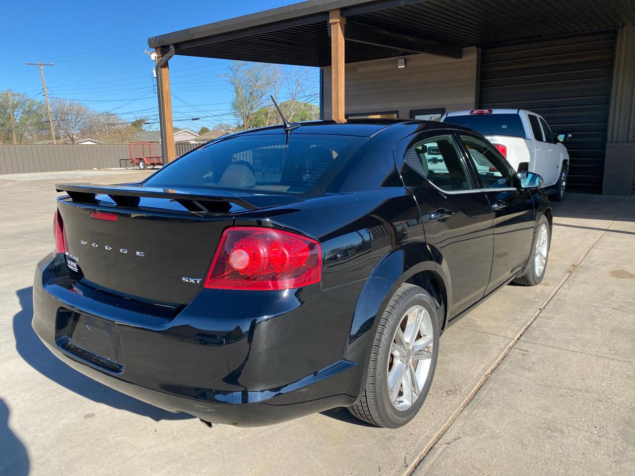 Dodge Avenger 4dr Sdn SXT 2013