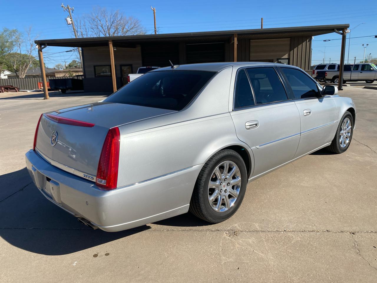 Cadillac DTS 4dr Sdn w/1SC 2006