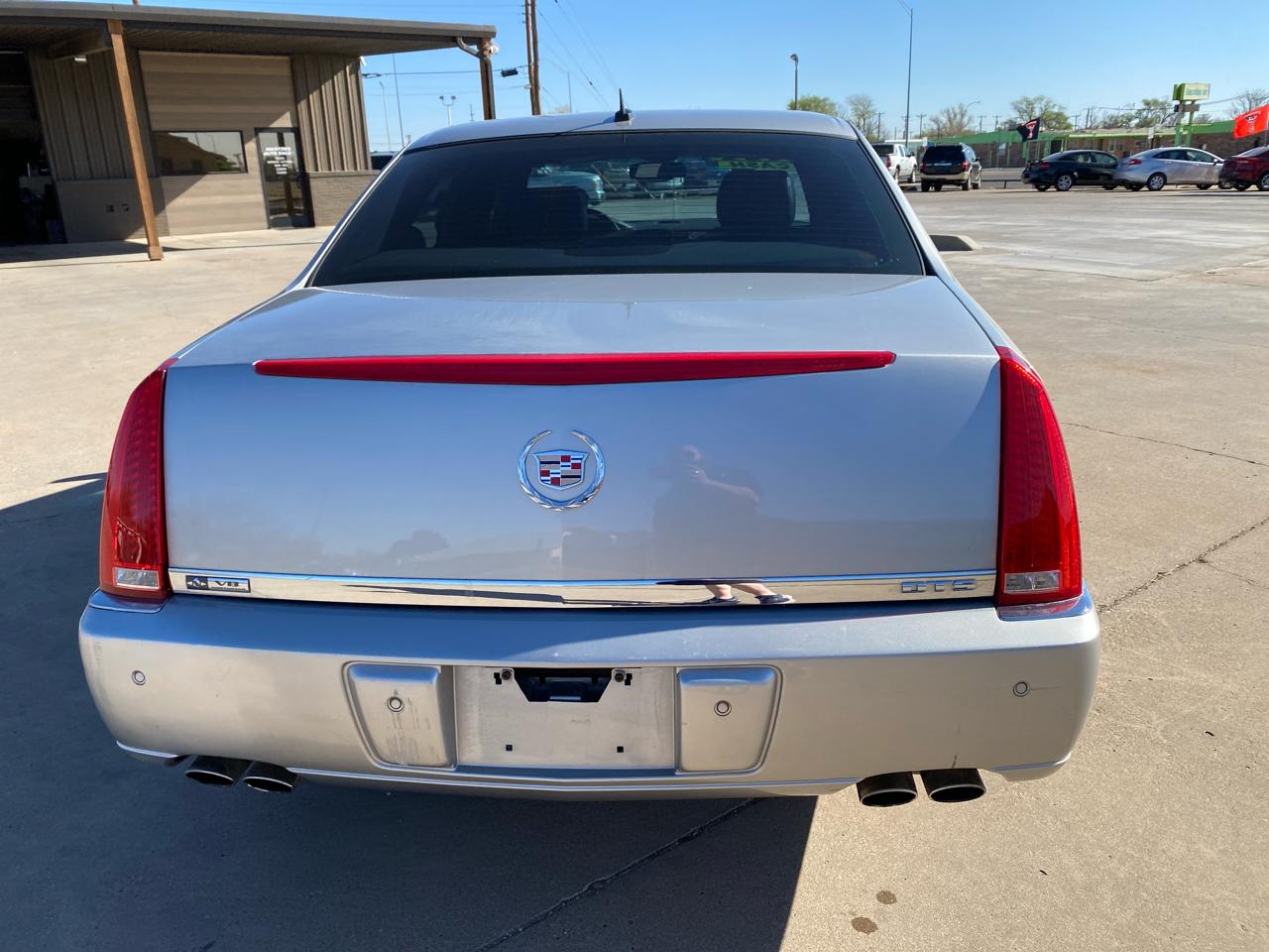 Cadillac DTS 4dr Sdn w/1SC 2006